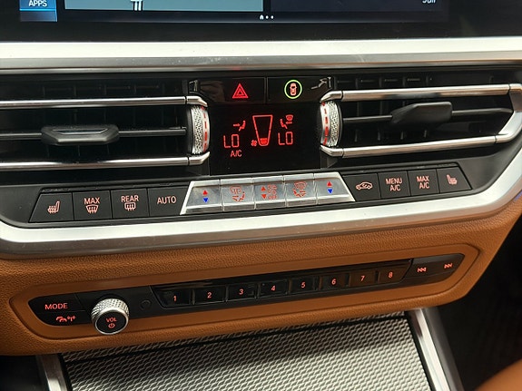 BMW 330e 30 of 30