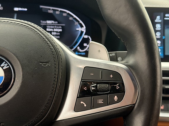 BMW 330e 22 of 30