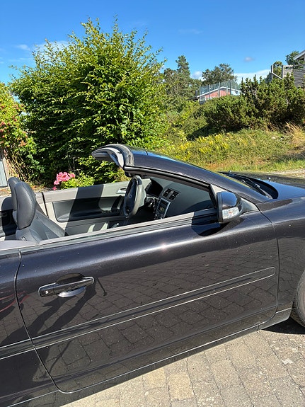 Volvo C70 4 of 5