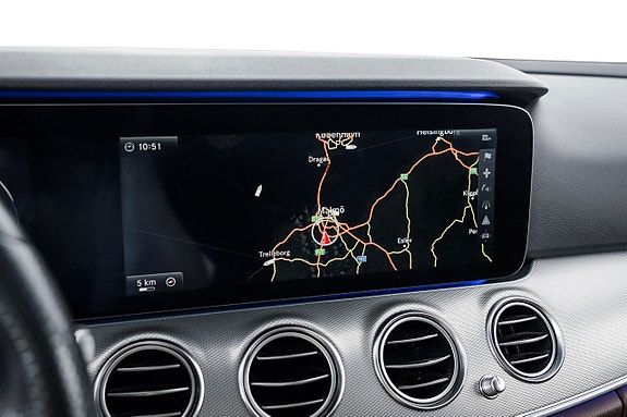 Mercedes-Benz E220 d 14 of 26