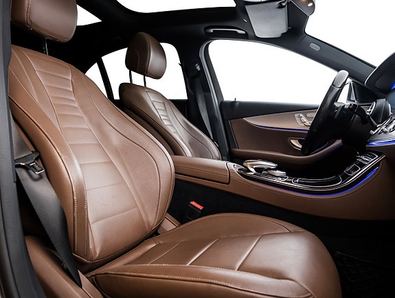 Mercedes-Benz E220 d 21 of 26