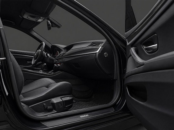 BMW 520d 16 of 19