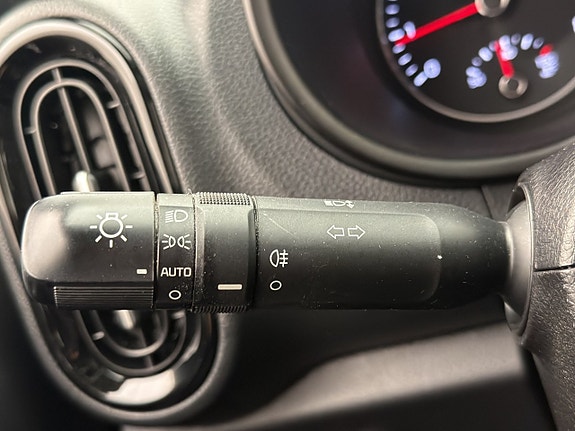 Kia Picanto 15 of 29