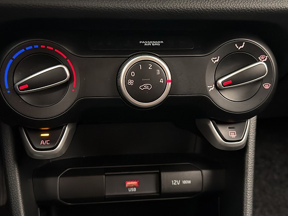 Kia Picanto 21 of 29
