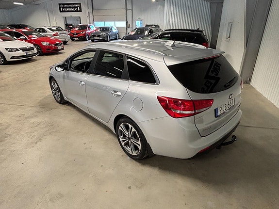 Kia Ceed 4 of 5