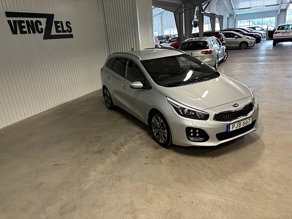 Kia Ceed 2 of 5