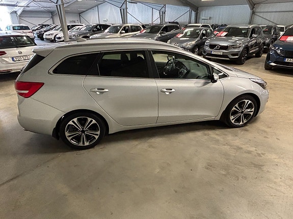 Kia Ceed 3 of 5