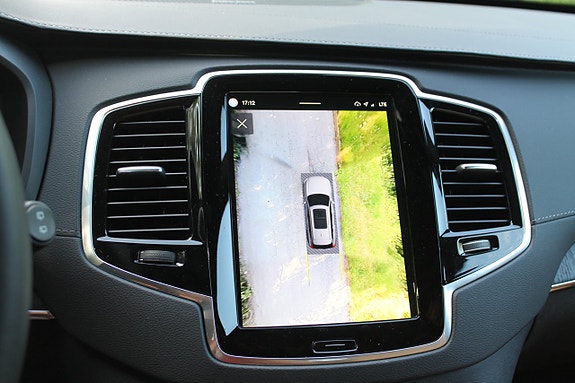 Volvo XC90 18 of 20