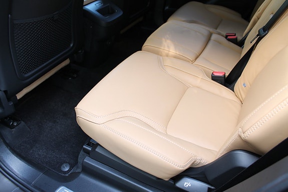Volvo XC90 13 of 20