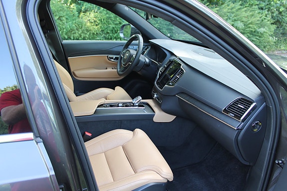 Volvo XC90 5 of 5