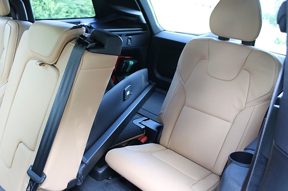 Volvo XC90 14 of 20