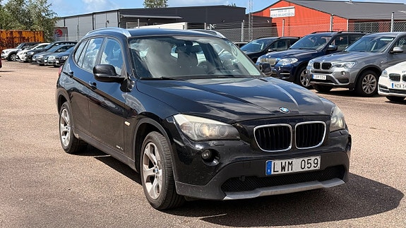 BMW X1 3 of 5
