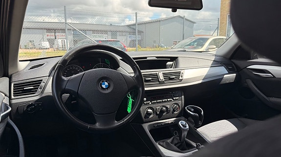 BMW X1 8 of 30