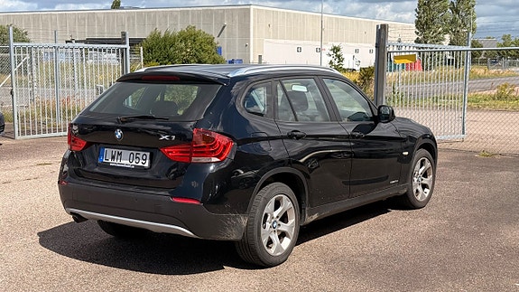 BMW X1 4 of 5