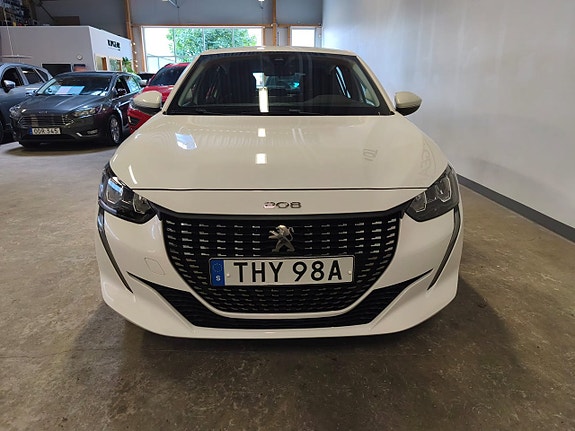 Peugeot 208 2 of 5