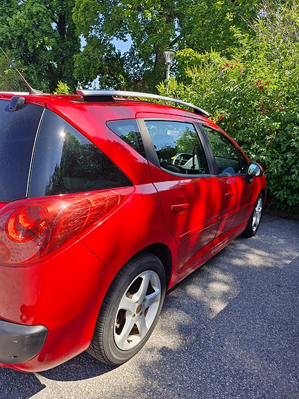 Peugeot 207 SW 7 of 7