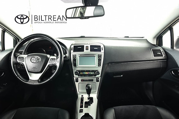 Toyota Avensis 8 of 17