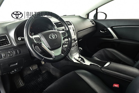 Toyota Avensis 14 of 17