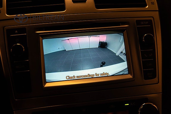 Toyota Avensis 13 of 17