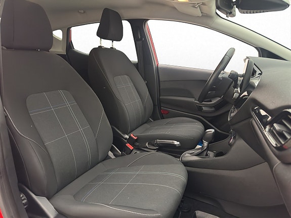 Ford Fiesta 21 of 28