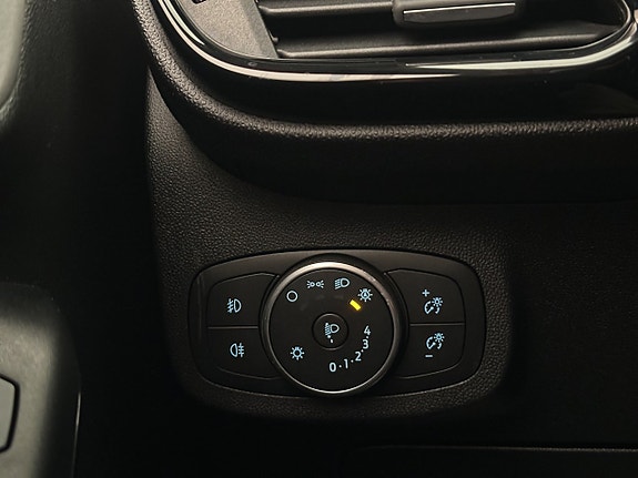 Ford Fiesta 13 of 28