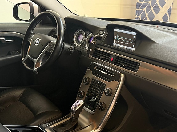 Volvo V70 12 of 21