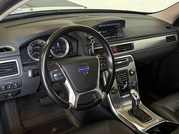 Volvo V70 9 of 21