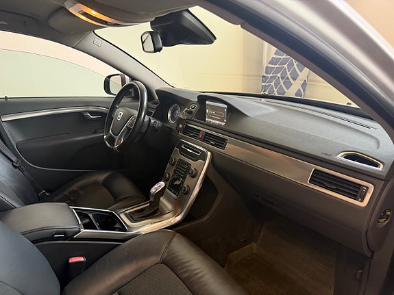 Volvo V70 10 of 21