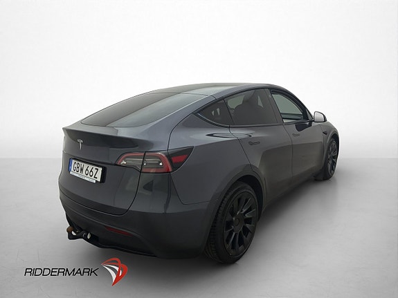 Tesla Model Y 8 of 30