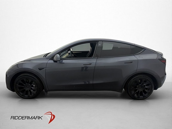 Tesla Model Y 5 of 30
