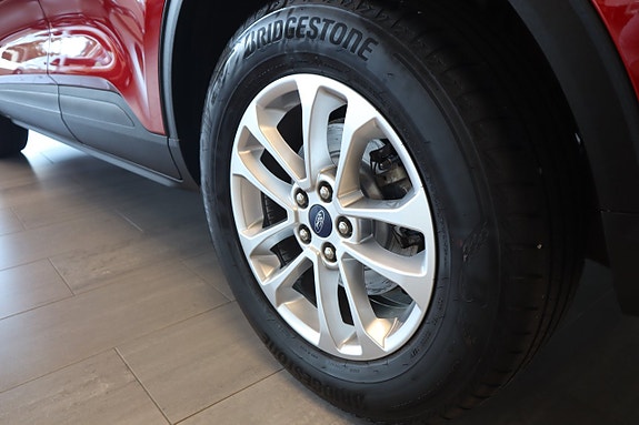Ford Kuga 10 of 15