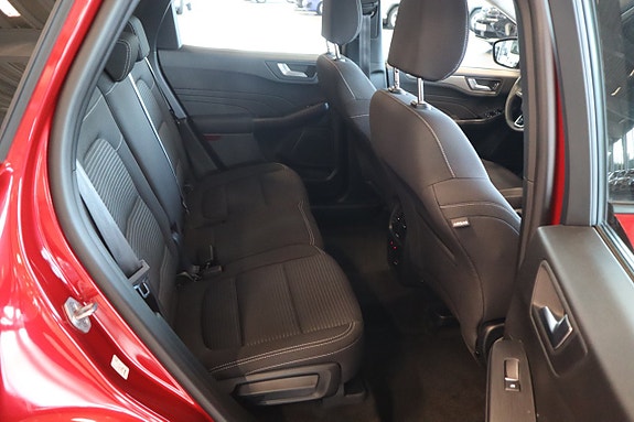 Ford Kuga 8 of 15