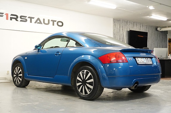 Audi TT 4 of 5