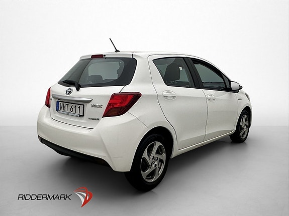 Toyota Yaris 8 of 26