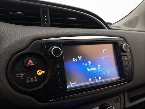 Toyota Yaris 16 of 26