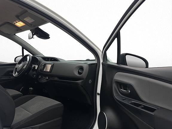 Toyota Yaris 20 of 26
