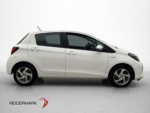 Toyota Yaris 9 of 26