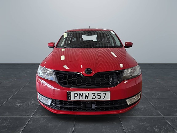 Skoda Rapid Spaceback 2 of 15