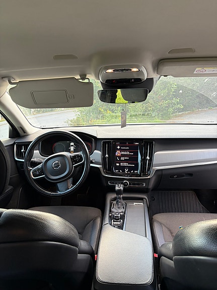 Volvo V90 4 of 5