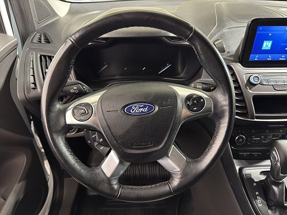Ford Transit Connect 12 of 18