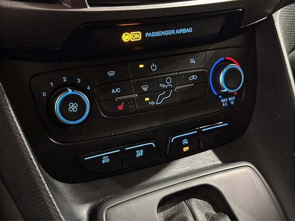 Ford Transit Connect 15 of 18
