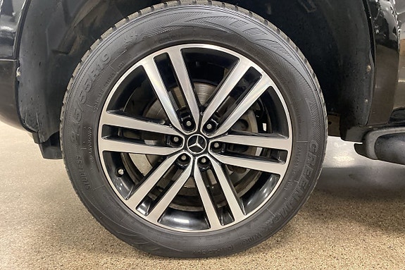 Mercedes-Benz X250 d 11 of 13
