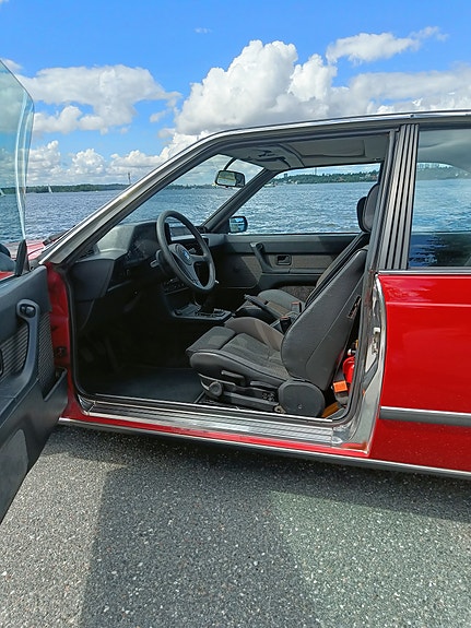 BMW 635CSi 13 of 15