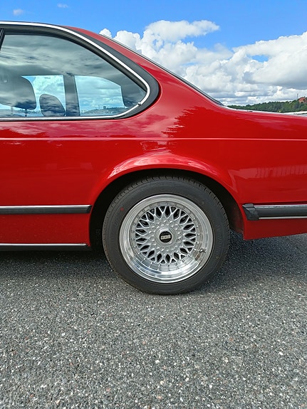 BMW 635CSi 9 of 15