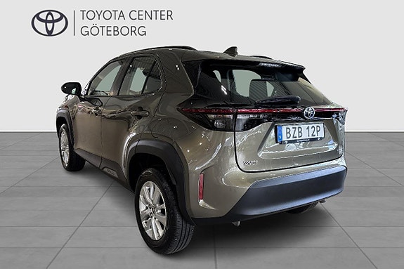 Toyota Yaris Cross 4 of 12