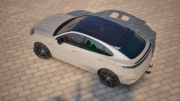 Porsche Cayenne 4 of 5