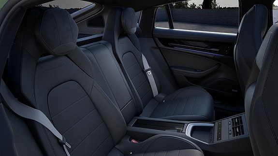 Porsche Panamera 4 10 of 10