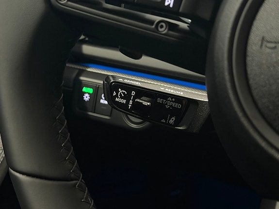 Porsche Panamera 4 16 of 24