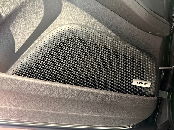 Porsche Panamera 4 18 of 24