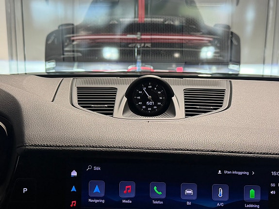 Porsche Panamera 4 14 of 24